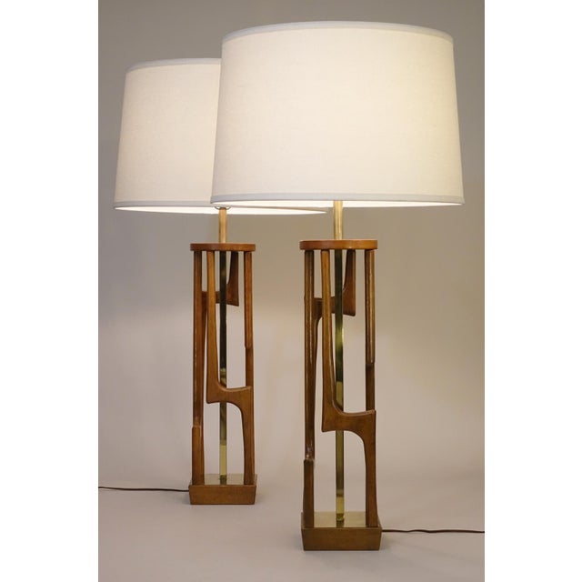 Modern Rare Pair XL Modeline Tiki Modern Dogleg Walnut Brass Sculpture Table Lamps 1950's For Sale - Image 3 of 10
