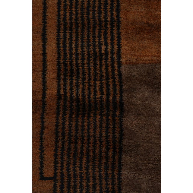 Rug & Kilim’s Moroccan Rug in Brown With Black Art Deco Style Geometric Pattern For Sale In New York - Image 6 of 7