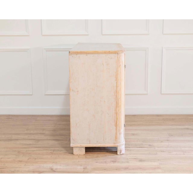 Gustavian (Swedish) 19th Century A period 2 door Gustavian buffet For Sale - Image 3 of 8