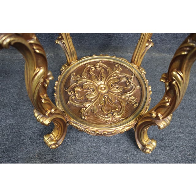 Hollywood Regency Gilt Wood and Glass Etagere Display Stand For Sale - Image 4 of 11