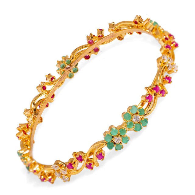 Victorian Victorian Floral Emerald & Ruby Gemstone Bangle Bracelet For Sale - Image 3 of 8