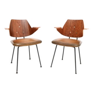 Vintage 661 Armchairs by Robin Day for Hille, 1960s, Set of 2 For Sale