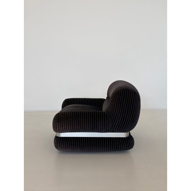 Armchair dimensions: height 70 cm, seat height 42 cm, width 103 cm, depth 86 cm. Sofa dimensions: Sofa: height 70 cm, seat...
