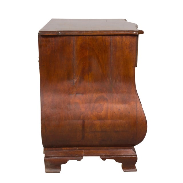 Dutch Mahogany Bombe Petit Chest of Drawers For Sale In Boston - Image 6 of 12