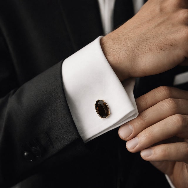 The Ryan Cufflinks are a masterpiece of vintage and minimal style, featuring semi-precious stones in an oval shape. These...
