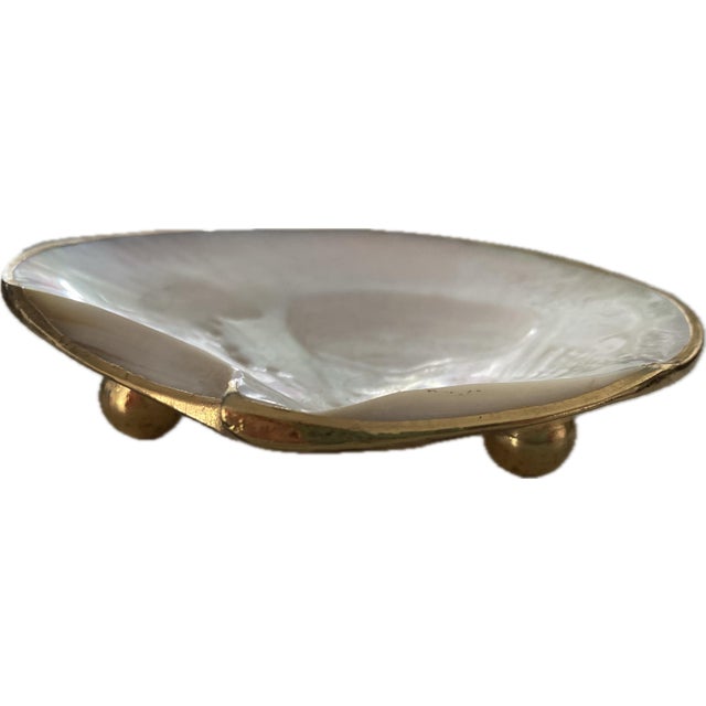 Chinoiserie Gold Rimmed and Tri-Footed Natural Seashell Shell Iridescent Dish Made in Philippines For Sale - Image 3 of 12