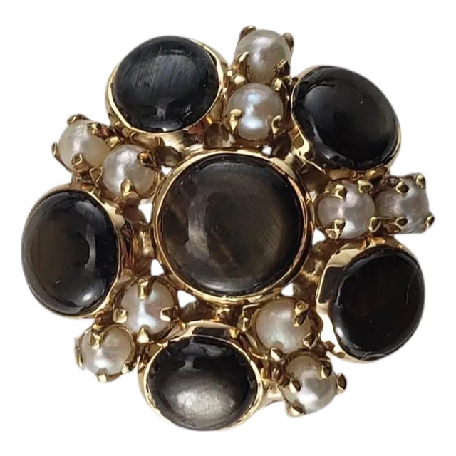Mid 20th Century 14k Yellow Gold Black Star Sapphire & Pearl Ring For Sale