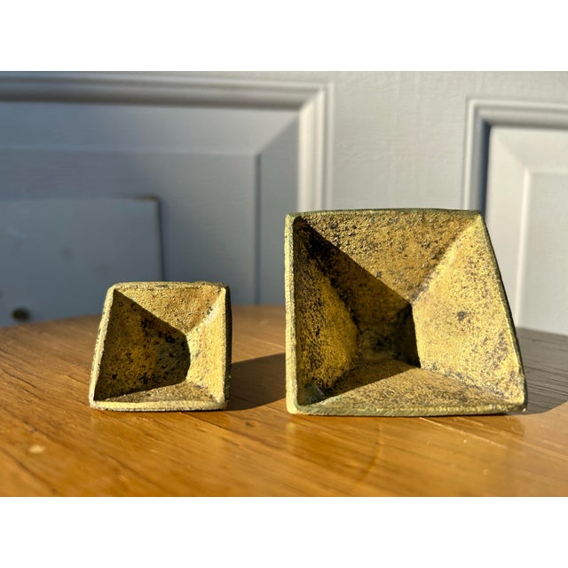 Mid 20th Century Nesting Brass Pyramids- Set of 2 For Sale - Image 4 of 4