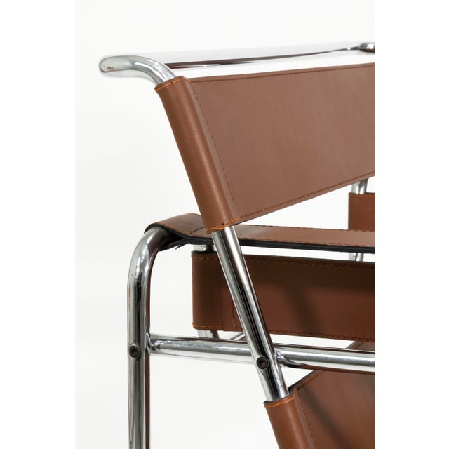 Mid 20th Century Pair of Marcel Breuer for Knoll Original Cognac Leather Wassily Chairs For Sale - Image 5 of 9