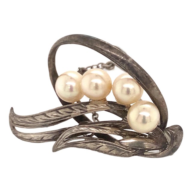 1990s Mikimoto Estate Akoya Pearl Brooch Pin Sterling Silver For Sale