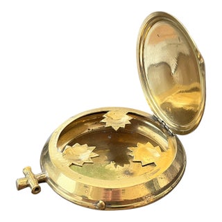Vintage Mid-Century Brass Covered Ashtray With Sunburst Cigarette Rests & Cross Handle For Sale