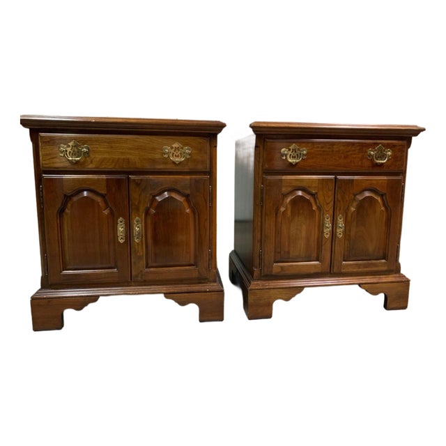 Ethan Allen Georgian Court Chippendale Solid Cherry Nightstands. - Pair For Sale