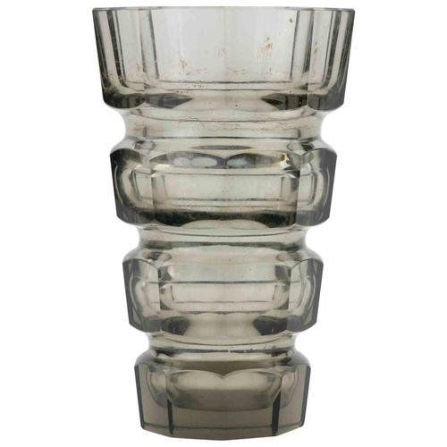 1930s Art Deco Glass Vase attributed to Josef Hoffman for Moser, 1930s For Sale - Image 5 of 5