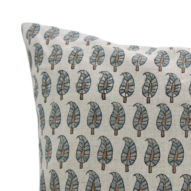 Floral Home Decor Cushion Cover Pure Linen 18x18 Inch- Lil Paisley For Sale - Image 4 of 4