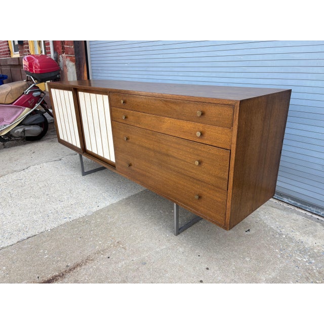 Harvey Probber 1950s Harvey Probber Credenza For Sale - Image 4 of 9