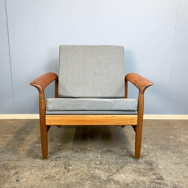 Mid-Century Modern Lounge Chair in Teak, 1960s For Sale - Image 10 of 10