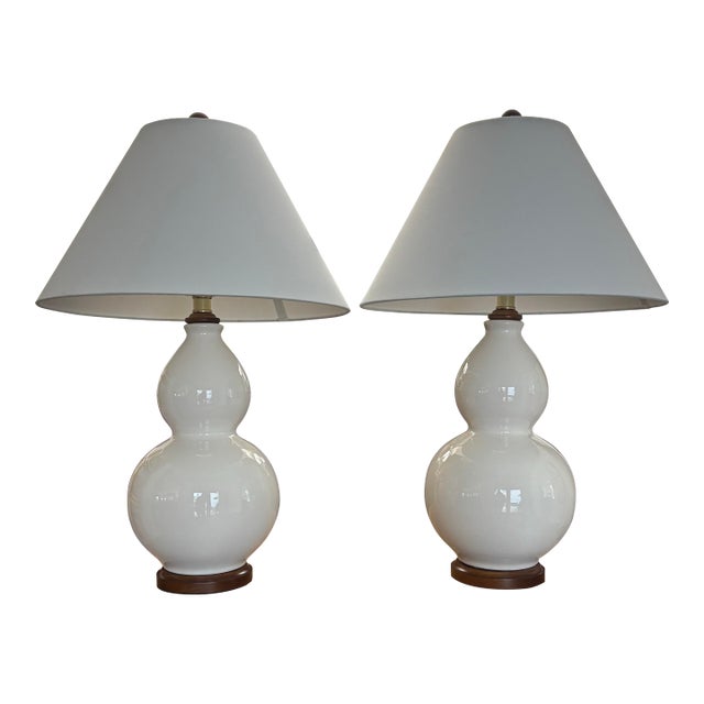 Lauren Ralph Lauren Creamy Off White Crackle Glaze Double Gourd Lamps With Shades, a Pair For Sale