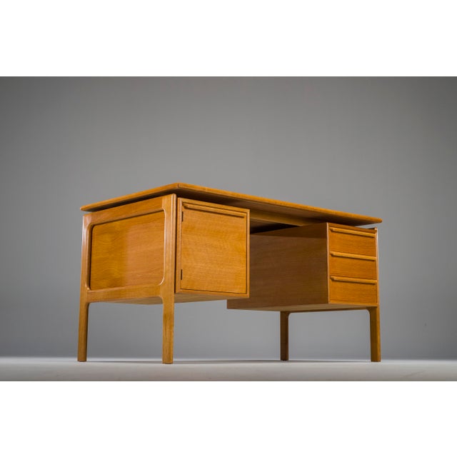 Mid-Century Oak Freestanding Desk from GV Møbler, 1970s For Sale - Image 11 of 18