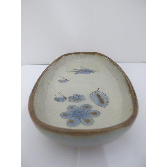 Ceramic El Palomar Ken Edwards Blue Bird Tonala Mexico Folk Art Pottery Oval Tray Dish For Sale - Image 7 of 10