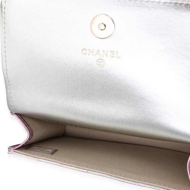 Chanel Metallic Ombre Quilted Lambskin Belt Bag For Sale - Image 4 of 7