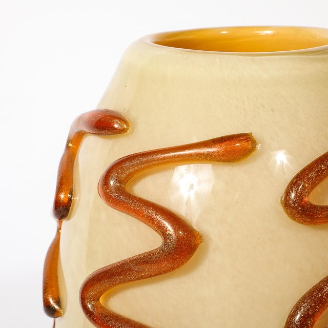 Mid-Century Hand-Blown Murano Glass Uplight in Vellum Hue W/ Sandstone Trailing For Sale - Image 11 of 18