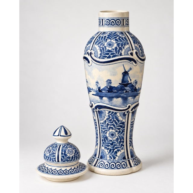 Antique 1911 Royal Delft De Porceleyne Fles Lidded Vase With Panoramic Dutch Landscape For Sale In Richmond - Image 6 of 9