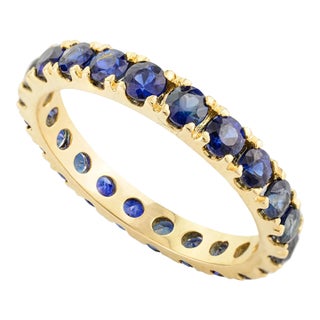 Full Eternity Sapphire Unisex Band Ring in 14k Gold Size 5.5 For Sale