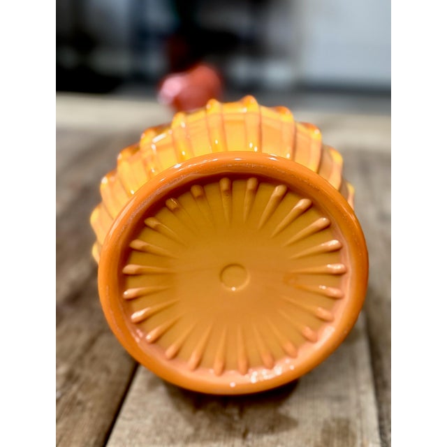 1970s Vintage Le Smith Bittersweet Ribbed Amberina Swung Vase - Mid Century Modern - 26” H For Sale - Image 5 of 8