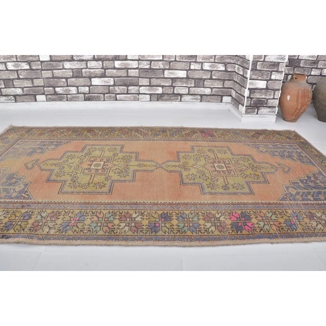 1950s Mid 20th Century Oushak Light Orange Oushak Carpet For Sale - Image 5 of 10