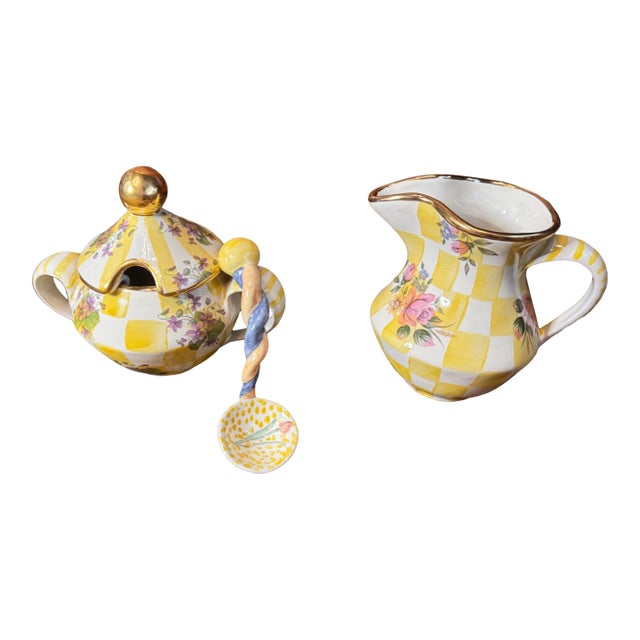 1990s MacKenzie-Childs Aurora Yellow Check Enamel Creamer & Lidded Sugar Bowl Set W/ Spoon – 1990s For Sale