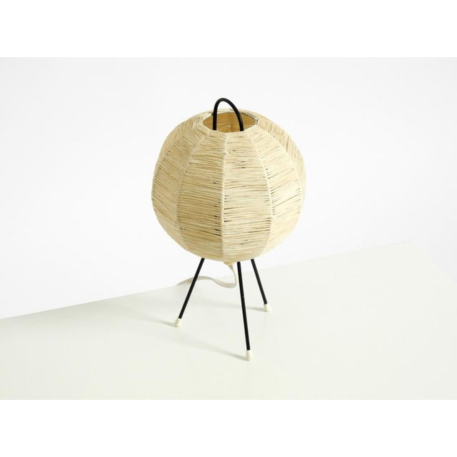 Mid-Century Modern Tripod Raffia Table Lamp, 1950s For Sale - Image 4 of 18