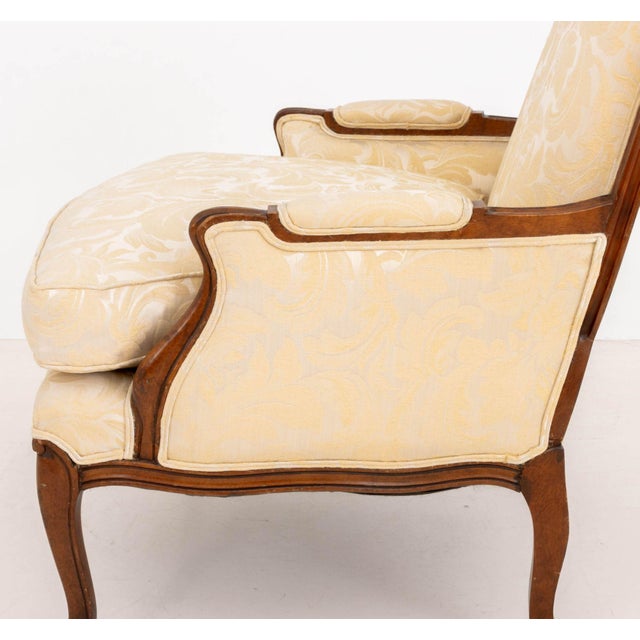White Louis XV Style White Silk Damask Upholstered Walnut Bergere For Sale - Image 8 of 9