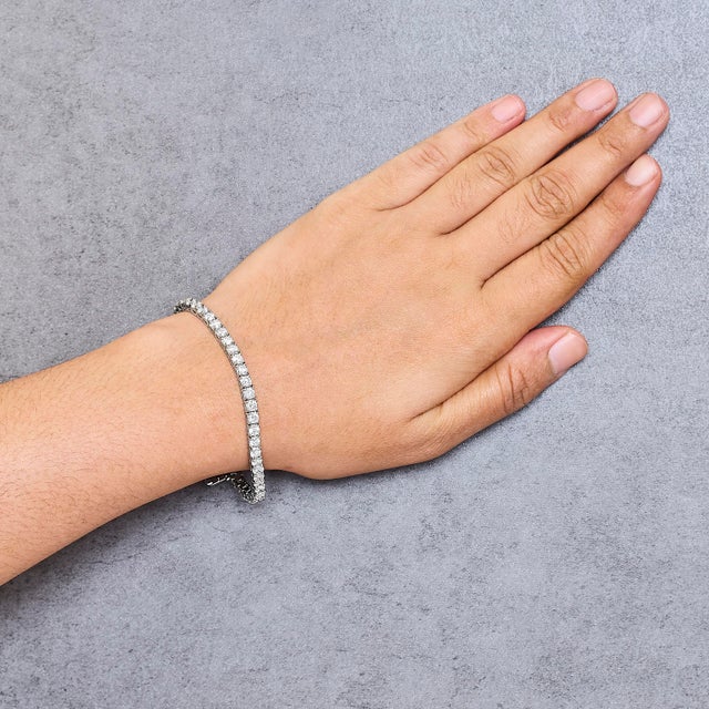 Early 21st Century IGI Certified 8.0 Cttw Diamond 14K White Gold Classic 7” Tennis Bracelet (H-I Color, I1-I2 Clarity) For Sale - Image 5 of 6