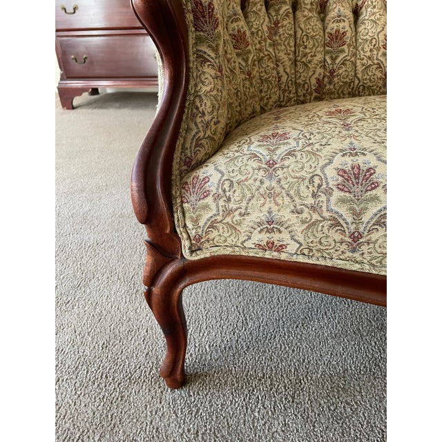 Late 19th Century Victorian Love Seat For Sale In Austin - Image 6 of 6