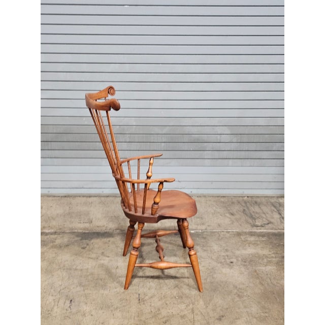 American Late 20th Century Warren Chair Company Fan Back Windsor Arm Chair For Sale - Image 3 of 7