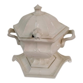 White Ceramic Haxagonal Tureen With Base and Lid by John Alcock For Sale