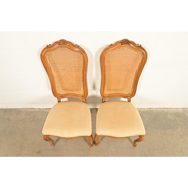 1960s Thomasville French Provincial Louis XV Carved Walnut and Cane Back Side Chairs or Dining Chairs, Pair For Sale - Image 5 of 14