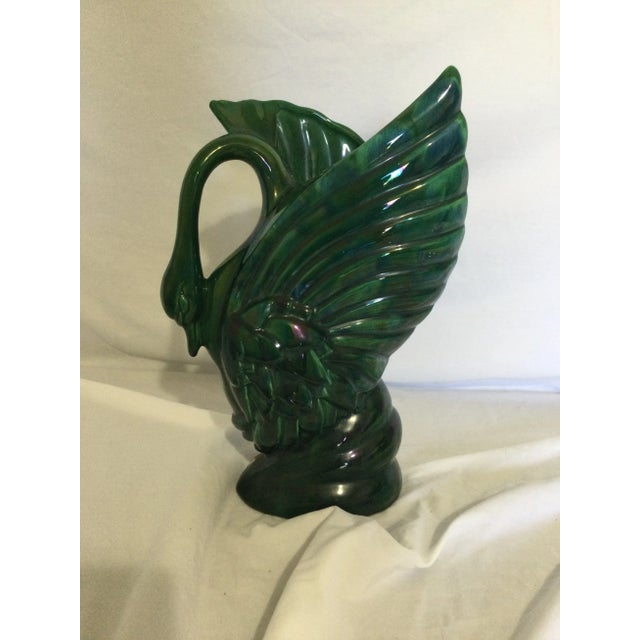 1970s Royal Haeger R85g Emerald Green Swan Vase With Original Label For Sale - Image 11 of 13