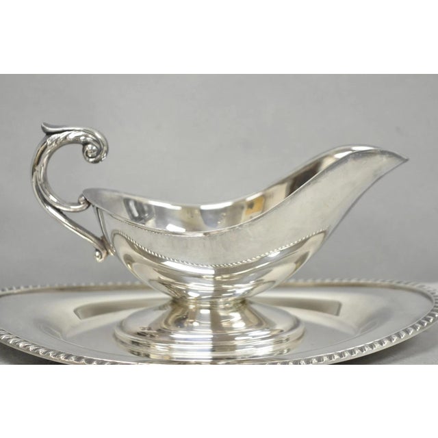 Traditional Vintage Crescent Victorian Silver Plated Gravy Sauce Boat on Attached Dish Plate For Sale - Image 3 of 12