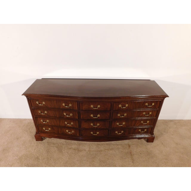 Brown Drexel Flame Mahogany Serpentine 12-Drawer Chippendale Chest Dresser For Sale - Image 8 of 17