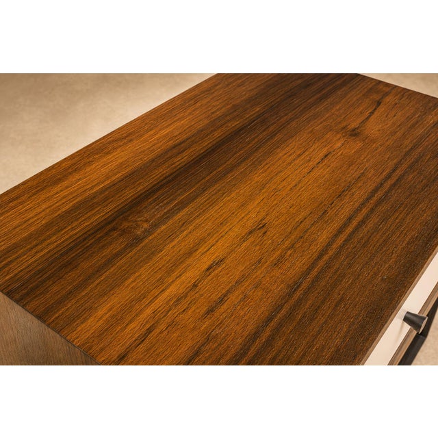 Mid-Century Modern Bench with drawer in Rosewood, Fabric & Metal, Geraldo de Barros, 1950s - Lot 359B For Sale - Image 3 of 17
