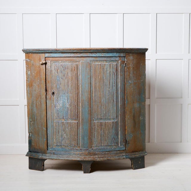 Gustavian (Swedish) Antique Swedish Folk Art Blue Corner Cabinet in Gustavian Style, 1800s For Sale - Image 3 of 9