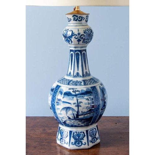 Dutch Blue and White Chinoiserie Garlic Neck Vase Lamp, 1700s For Sale - Image 5 of 14