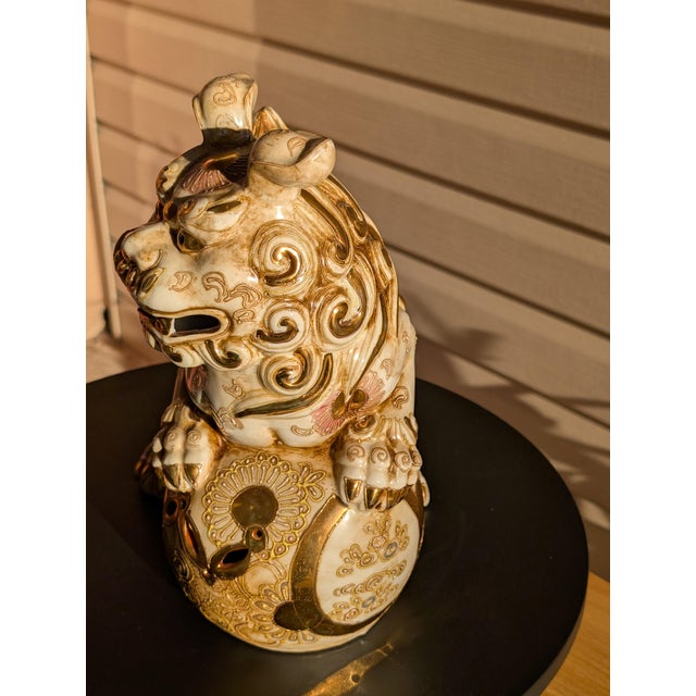 Japanese Large Vintage Japanese Kutani Shishi (Foo Dog) Statue – 1980s Showa Era – Guardian of Strength & Fortune For Sale - Image 3 of 5