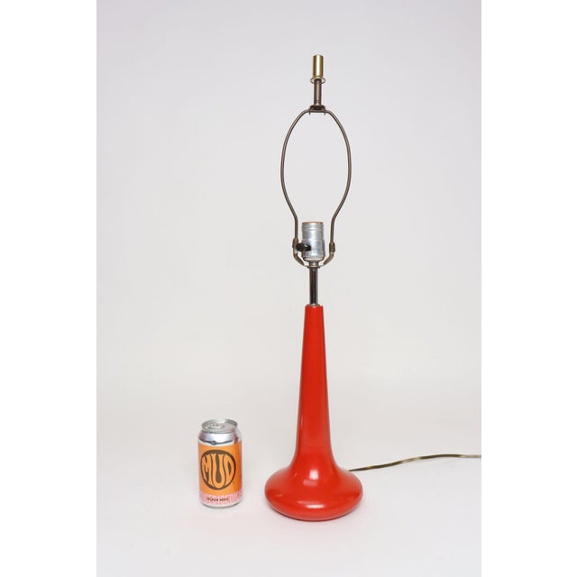 Vintage Red Enameled Aluminum Table Lamp by Robert Sonneman For Sale In New York - Image 6 of 12