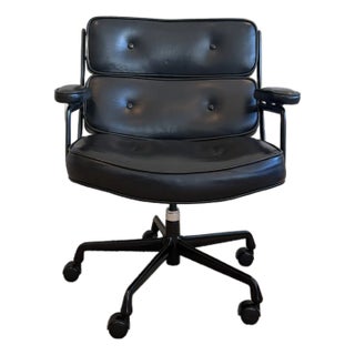 Charles + Ray Eames 'Time Life' Chair, 1985 For Sale