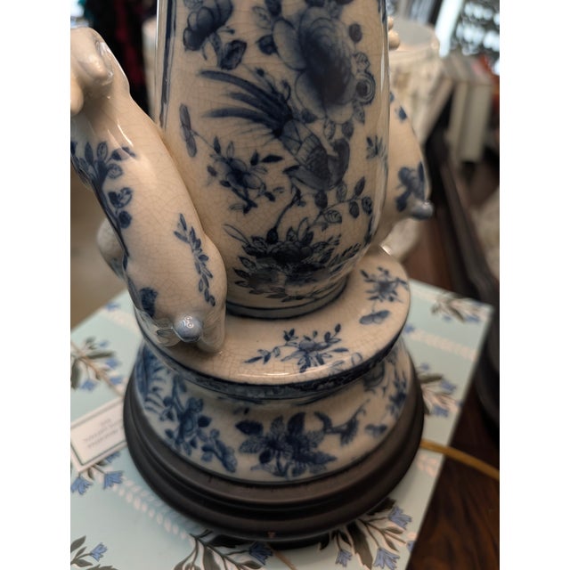 1950s Whimsical Vintage Blue & White Porcelain Rabbit Figural Table Lamp For Sale In Dallas - Image 6 of 10