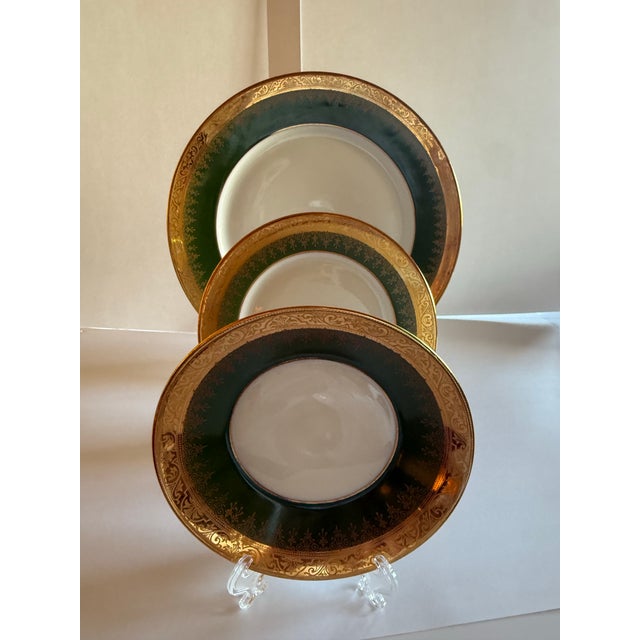 White 1900s Ch. Field Haviland Limoges France “Label De Qualité” Forest Green & Gold Encrusted 48-Piece Formal Dinner Service for 12 For Sale - Image 8 of 11