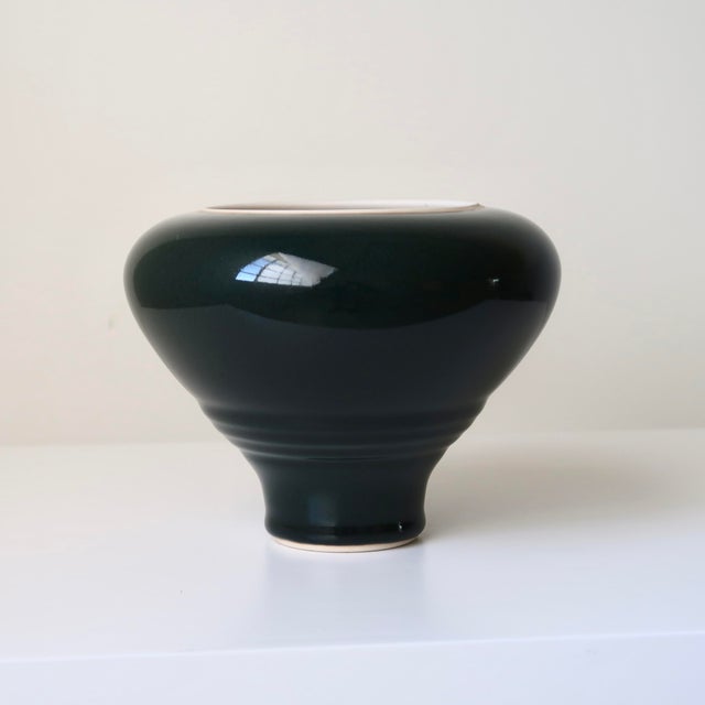Signed 1990s Post Modern Hunter Green Sculptural Ribbed Bulbous Vessel With a Tapered Pedestal Foot For Sale - Image 12 of 15