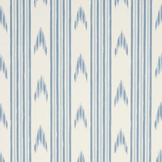 Sample - Schumacher x Mark D. Sikes Santa Barbara Ikat Wallpaper in China Blue For Sale